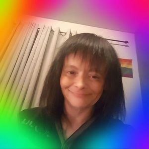 Meet your Posher, Angie